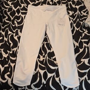 Athleta Pacesetter 7/8 Tight